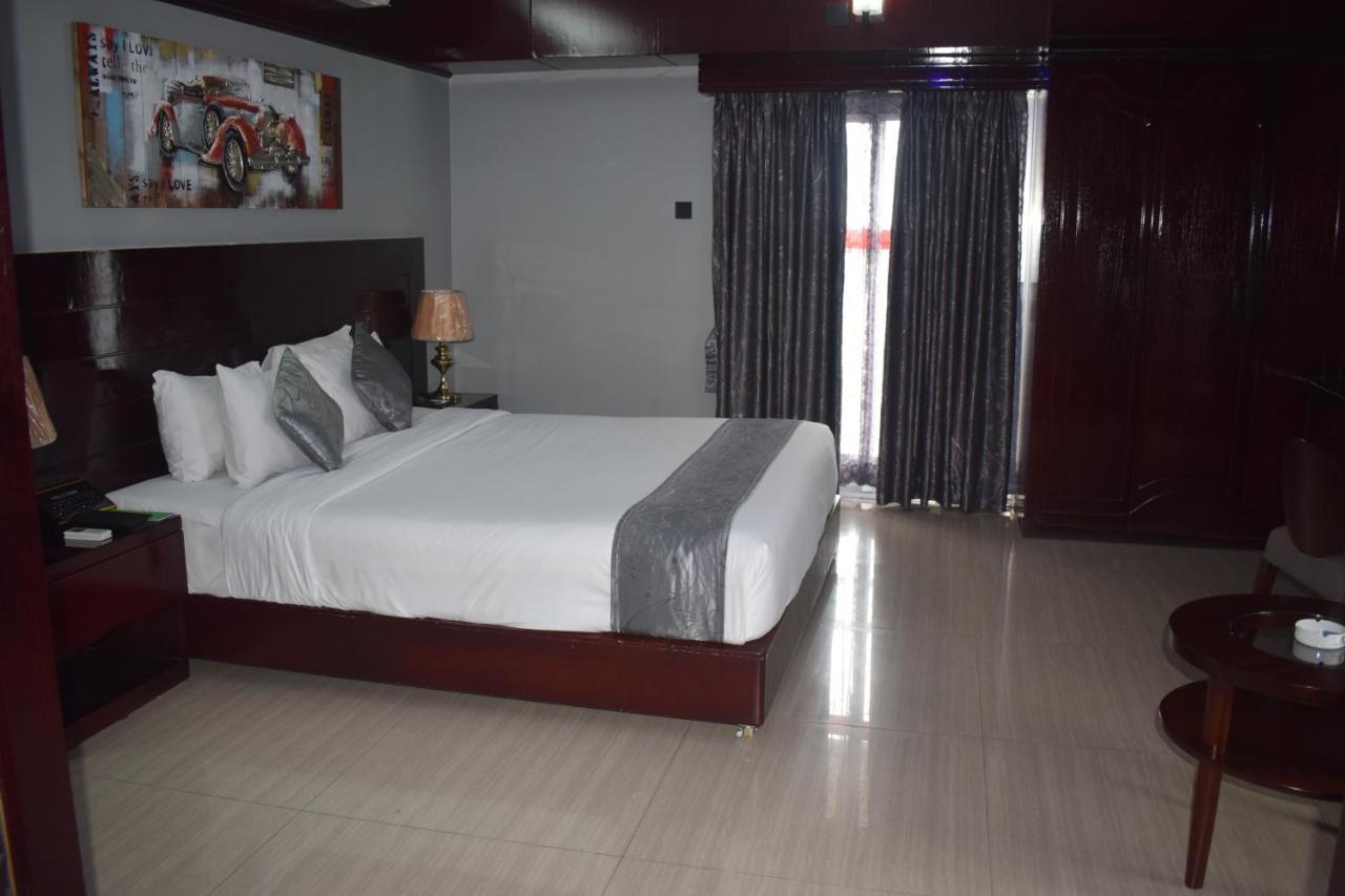 Momo Inn Bogra Dış mekan fotoğraf